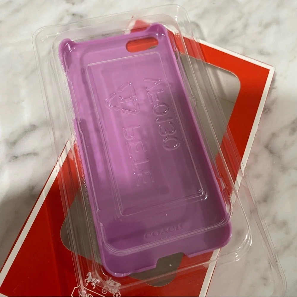 New Coach iPhone 5 Case - Picture 3 of 3